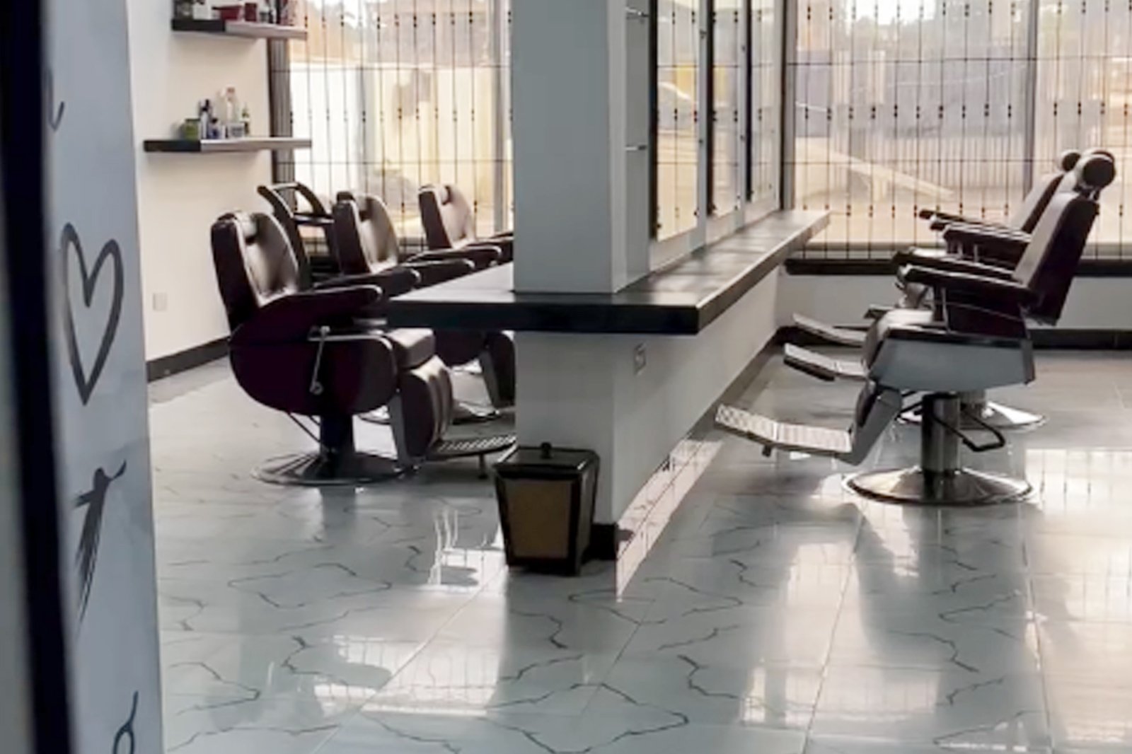 Paradise Saloon & Spa